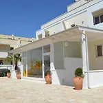 Casa Cardignan Bed and Breakfast 4*
